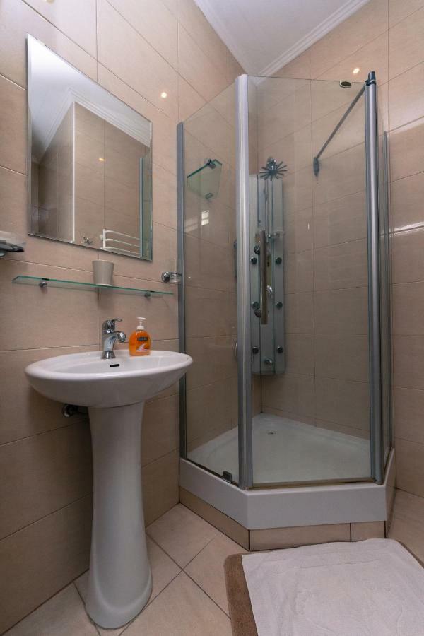 Flat For You Kiev Buitenkant foto