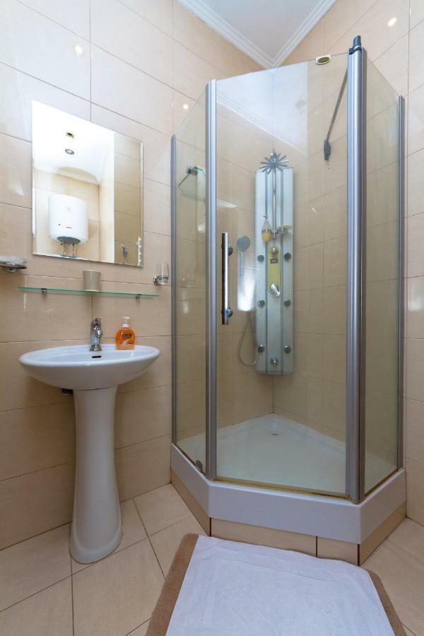 Flat For You Kiev Buitenkant foto